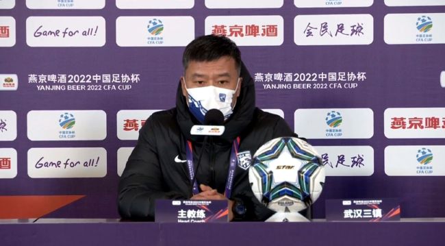 公交车扒开稚嫩挺进去小说