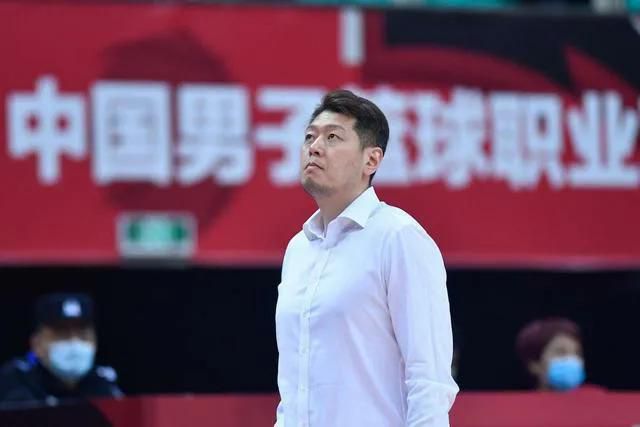 刘玥大战28公分黑人